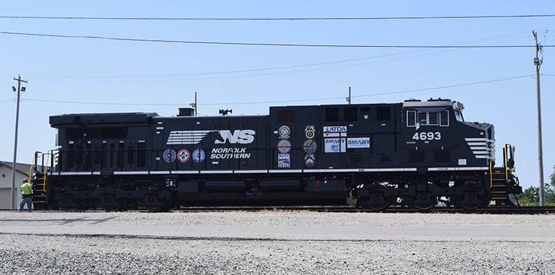NS unveiled a locomotive with the insignias of all rail labor unions adorning it at the town-hall event June 1.